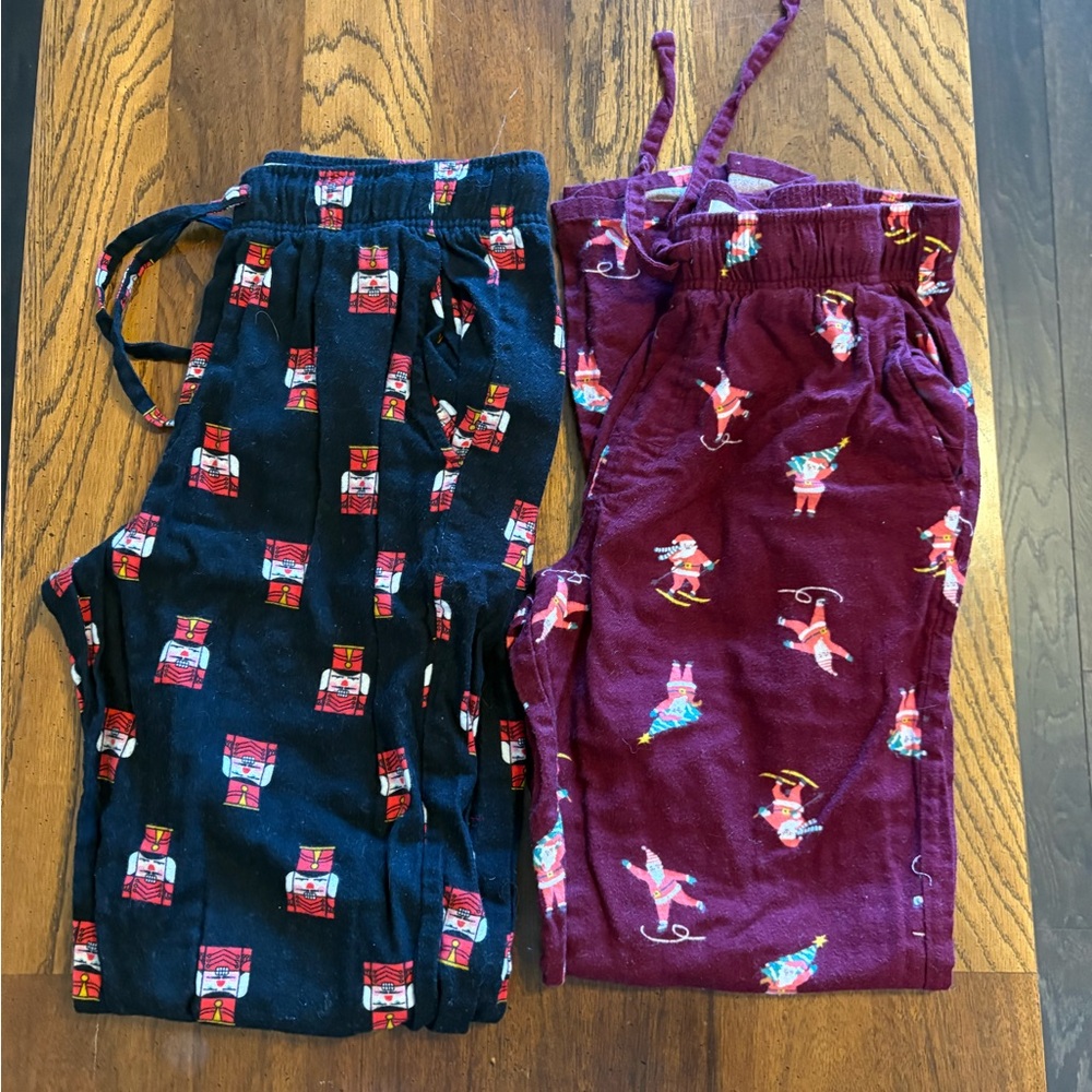 Old Navy Black Pajama Pants with Red Nutcracker Pattern